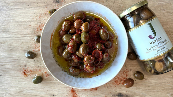 Basti’s marinierte Lesbos-Oliven - Aromatisch, mediterran & schnell gemacht