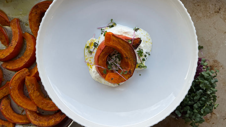 Geschmorter Hokkaido mit Büffelbill-Burrata, Honig & Weißem Balsamico