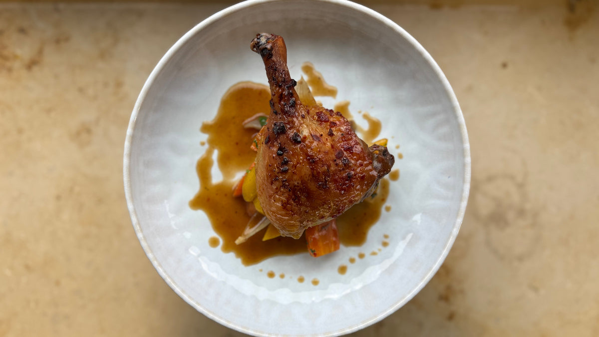 Knusprige Entenkeulen: Die perfekte Fusion aus Chili-Honig und Orange