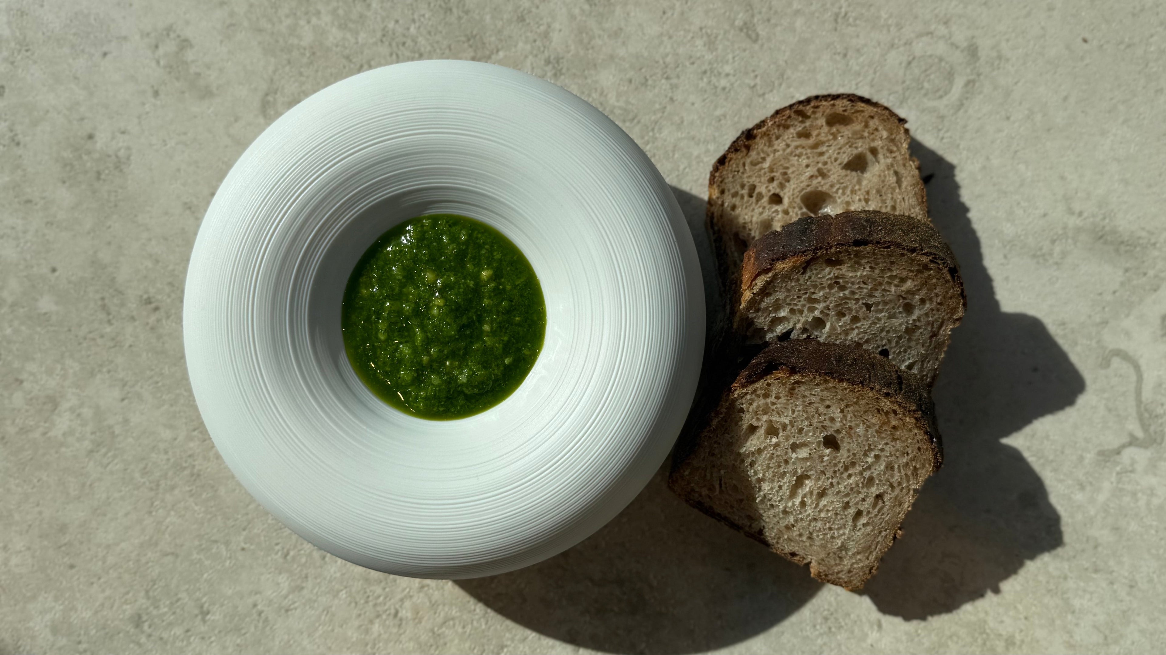 🌿 Bärlauchpesto: Der grüne Frühlingsbote im Glas