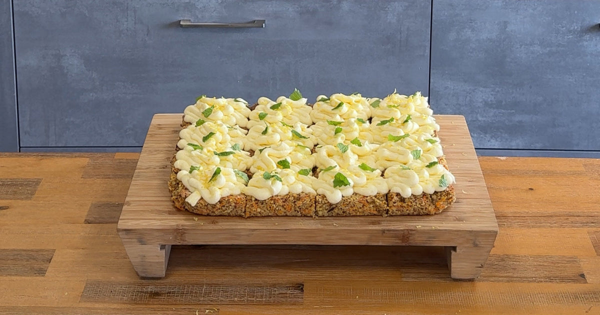 Saftiger Carrot Cake mit Frischkäse-Olivenöl-Frosting