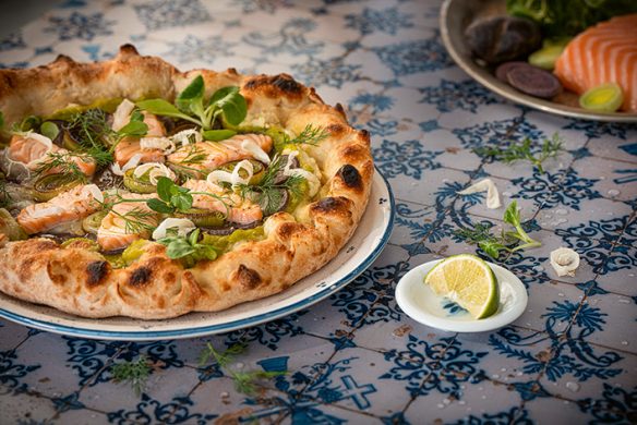 In Pizza we crust - Buch - von Hubertus Tzschirner & Daniel Esswein