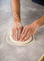 In Pizza we crust - Buch - von Hubertus Tzschirner & Daniel Esswein