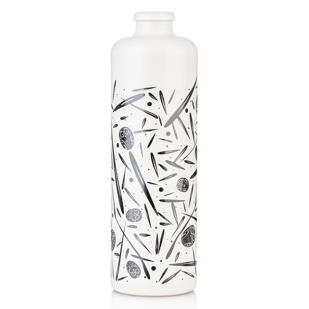Jordan Keramikflasche - matt weiß mit schwarzen Symbolen - ohne Ausgießer - 500ml